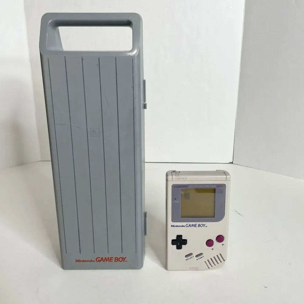 Vintage Nintendo Gameboy Handheld System - Gray With Hard Plastic Case 1989 Rare